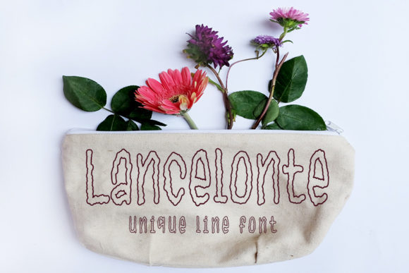 Lancelonte Display Font for Web Design
